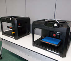 FDM (fused deposition modeling) 3D Printer・Replicator (PLA, 2 pieces)
