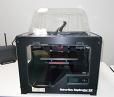 FDM (fused deposition modeling) 3D Printer・Replicator 2X (ABS)